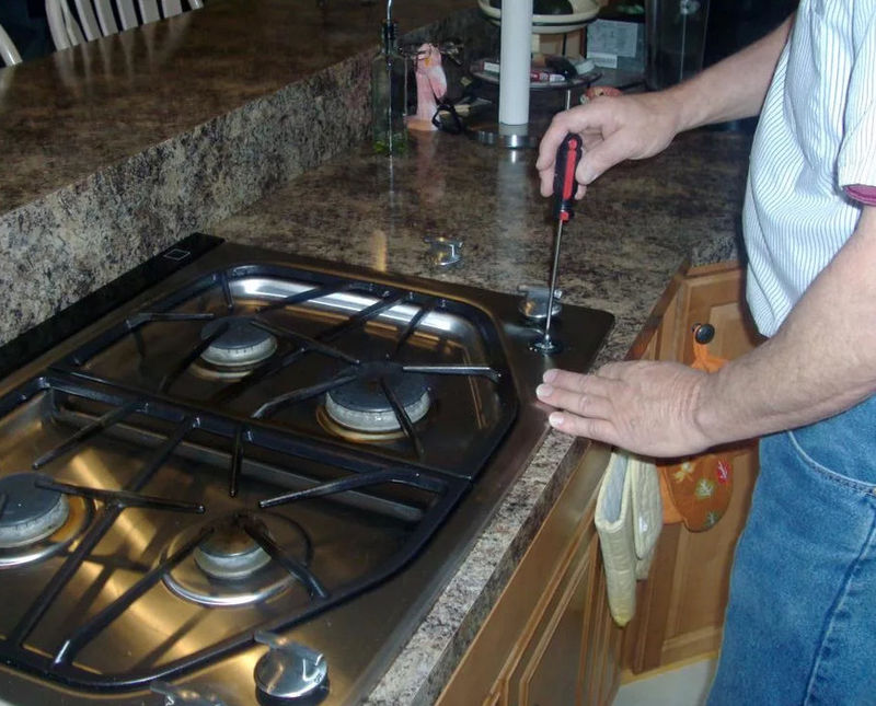 Ремонт духовки в газовой плите: признаки и причины неисправностей, способы устранения